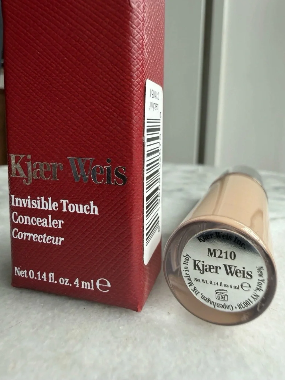 ✨ NEW & SEALED ✨ Kjaer Weis Invisible Touch Concealer - Shade M210